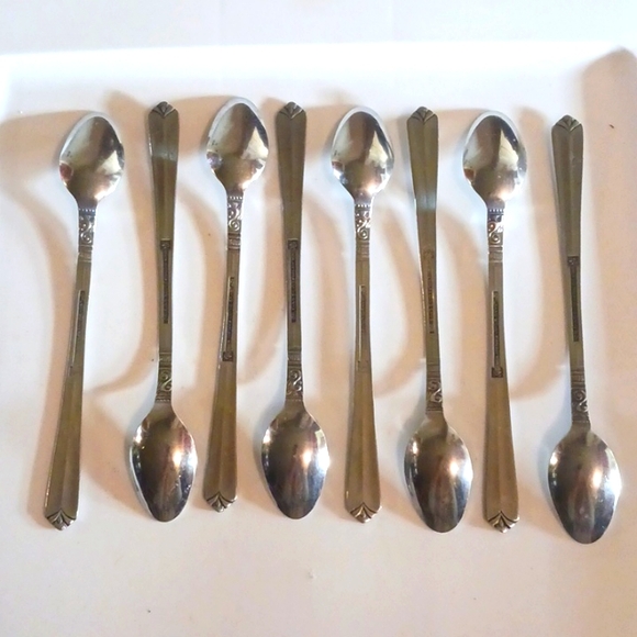 48 pieces of Vintage Oneida Orleans pattern silverware - Picture 6 of 16